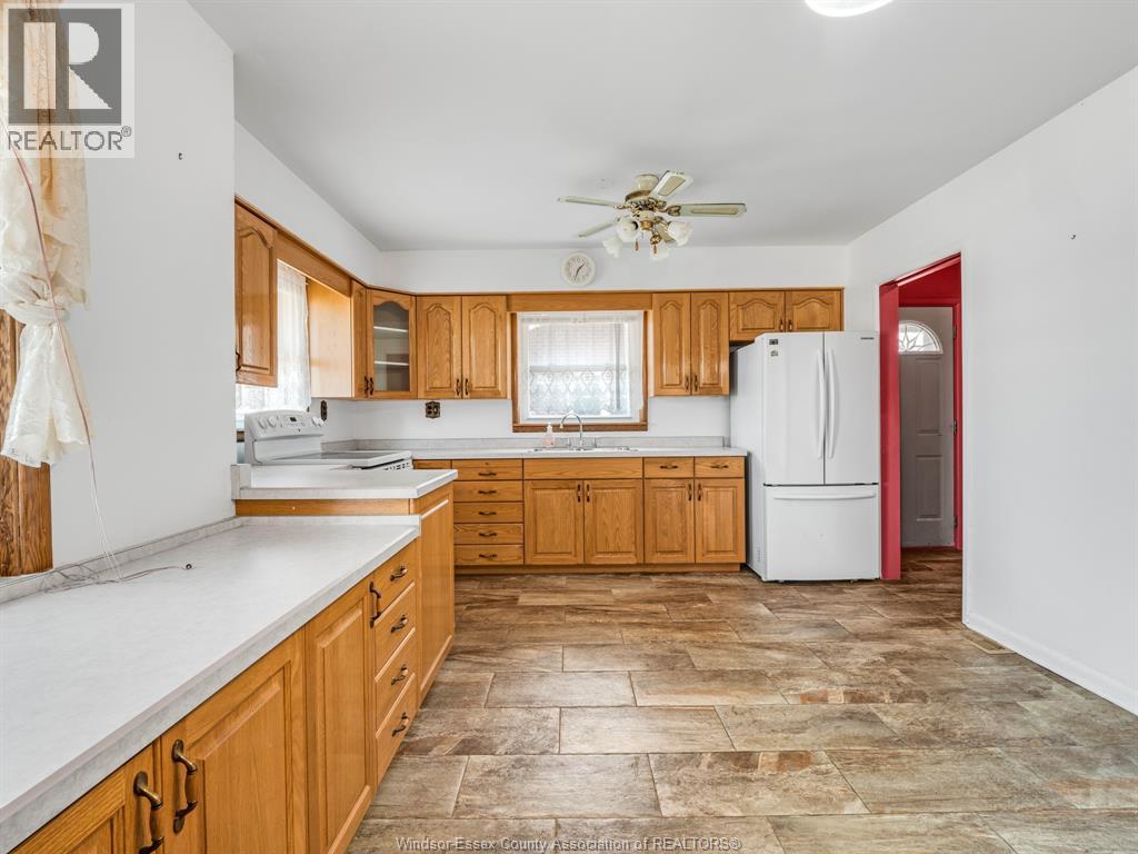 Photo 8 of 14 Fryer Street, Amherstburg ON