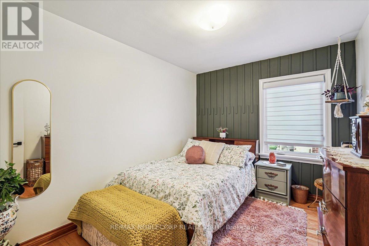 Photo 17 of 65 Exbury Road, Toronto ON