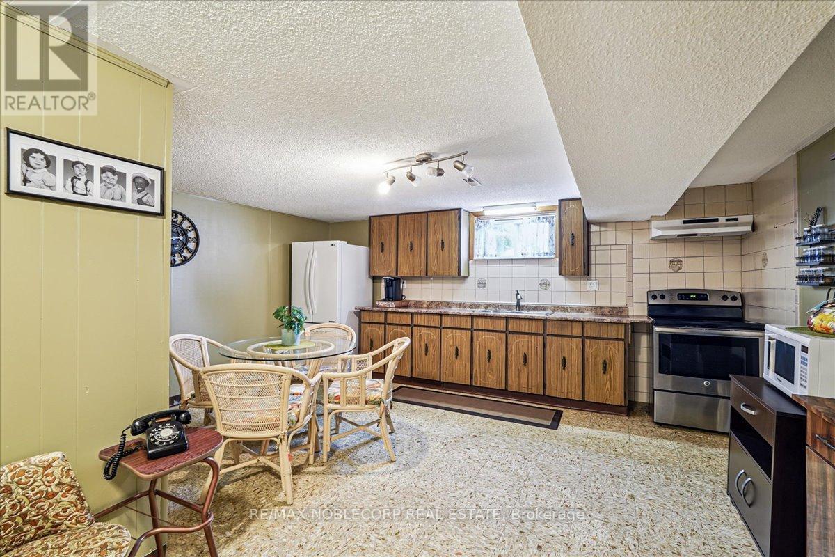 Photo 30 of 65 Exbury Road, Toronto ON
