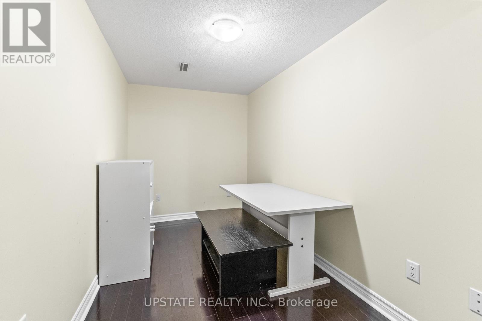 Photo 41 of 6 Bowsfield Drive, Brampton ON