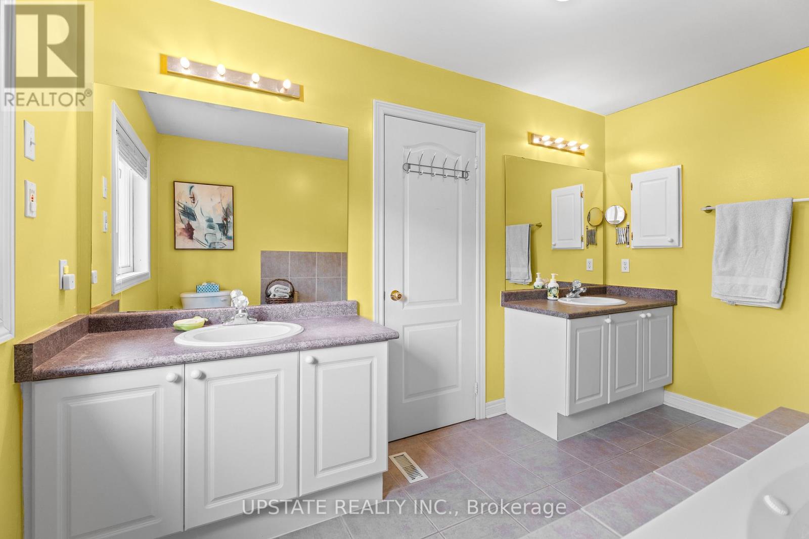 Photo 24 of 6 Bowsfield Drive, Brampton ON