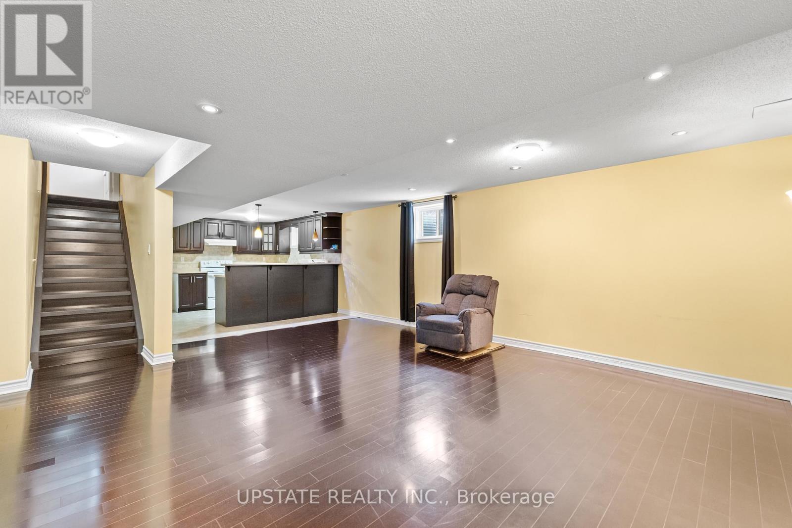 Photo 34 of 6 Bowsfield Drive, Brampton ON