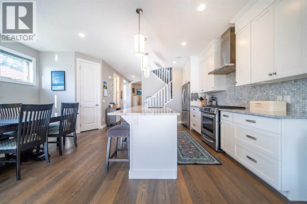 Photo 12 of 3524 41 Street Sw, Calgary AB