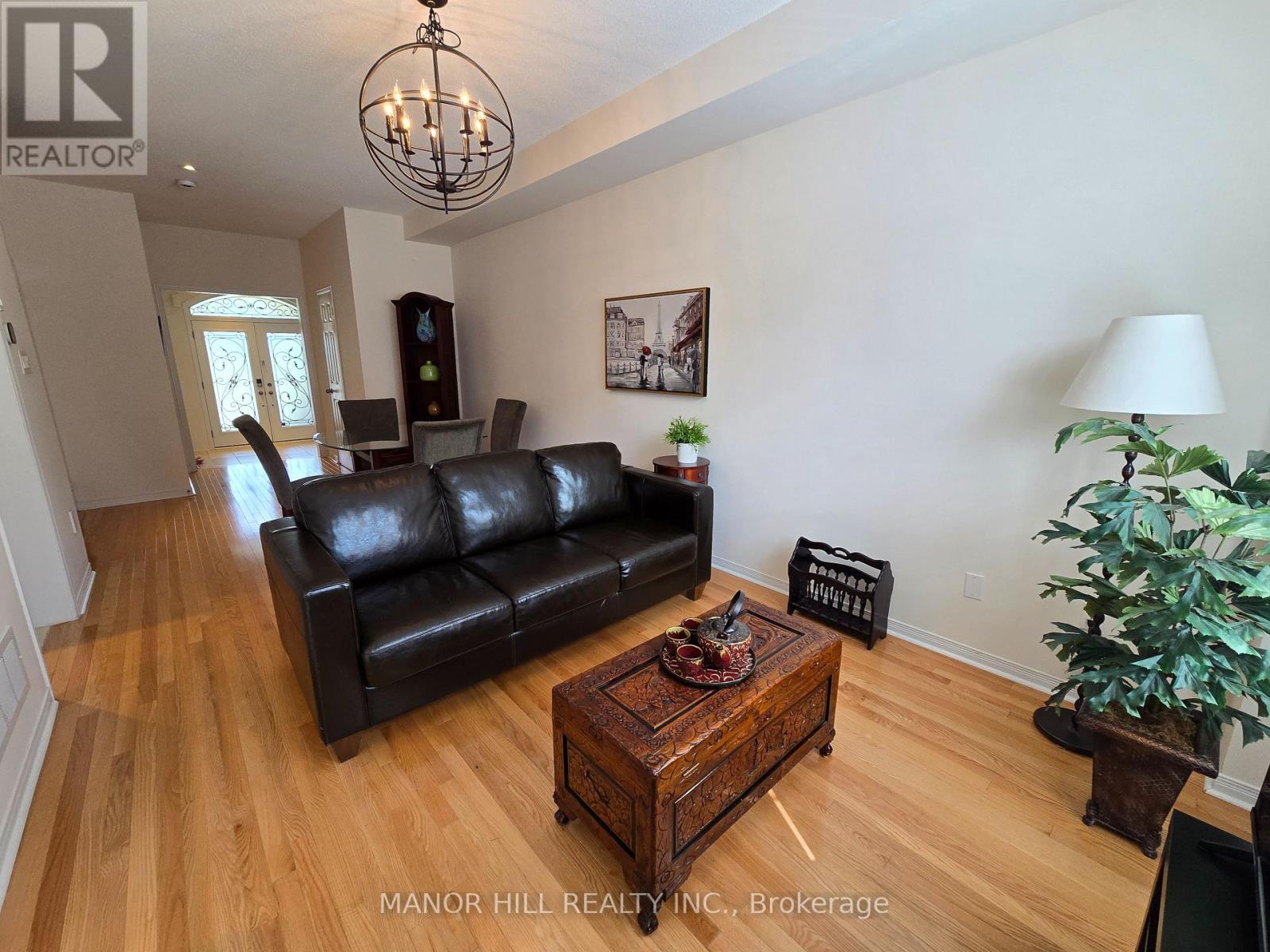 Photo 17 of 58 Big Hill Crescent, Vaughan ON