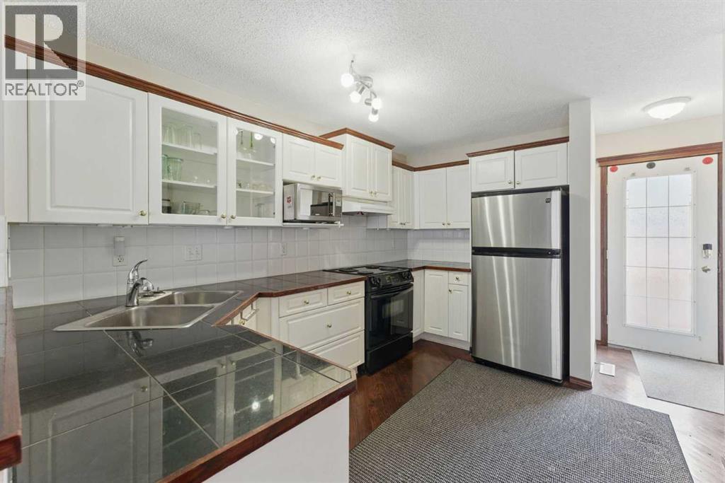 Photo 6 of 206 Coral Cove Ne, Calgary AB