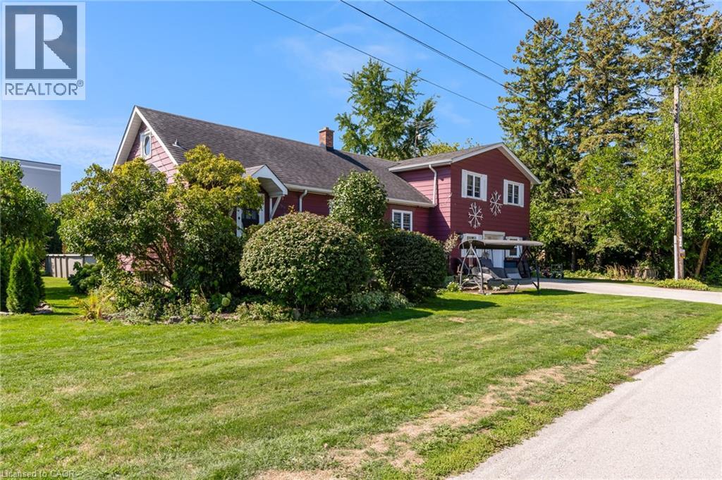 Photo 15 of 4016 Victoria Avenue, Vineland ON