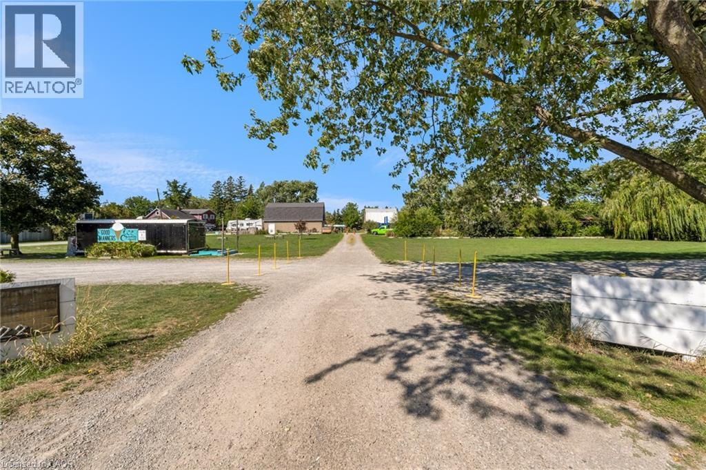 Photo 12 of 4018 Victoria Avenue, Vineland ON