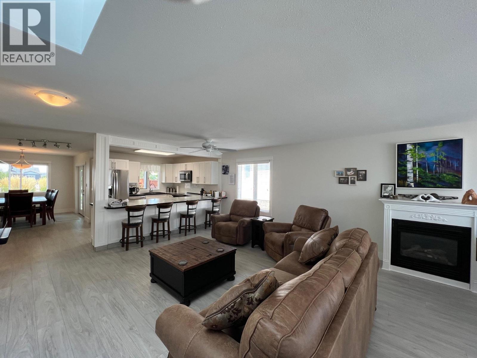 Photo 8 of 821 8th Avenue, Vernon BC