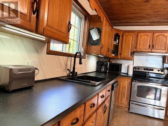 22B Champagne Avenue - Photo 3 of 30, St. Charles, Ontario