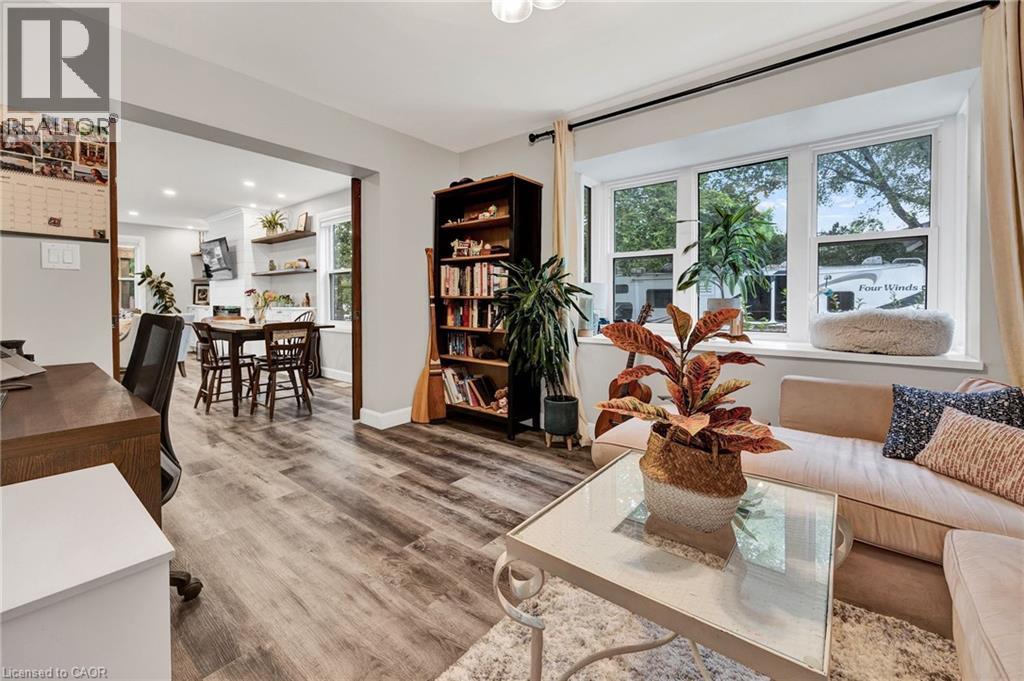 Photo 13 of 604 Guelph Street, Kitchener ON