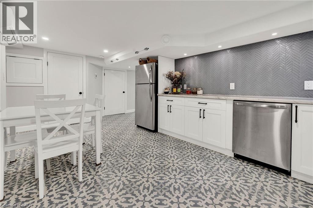Photo 27 of 604 Guelph Street, Kitchener ON