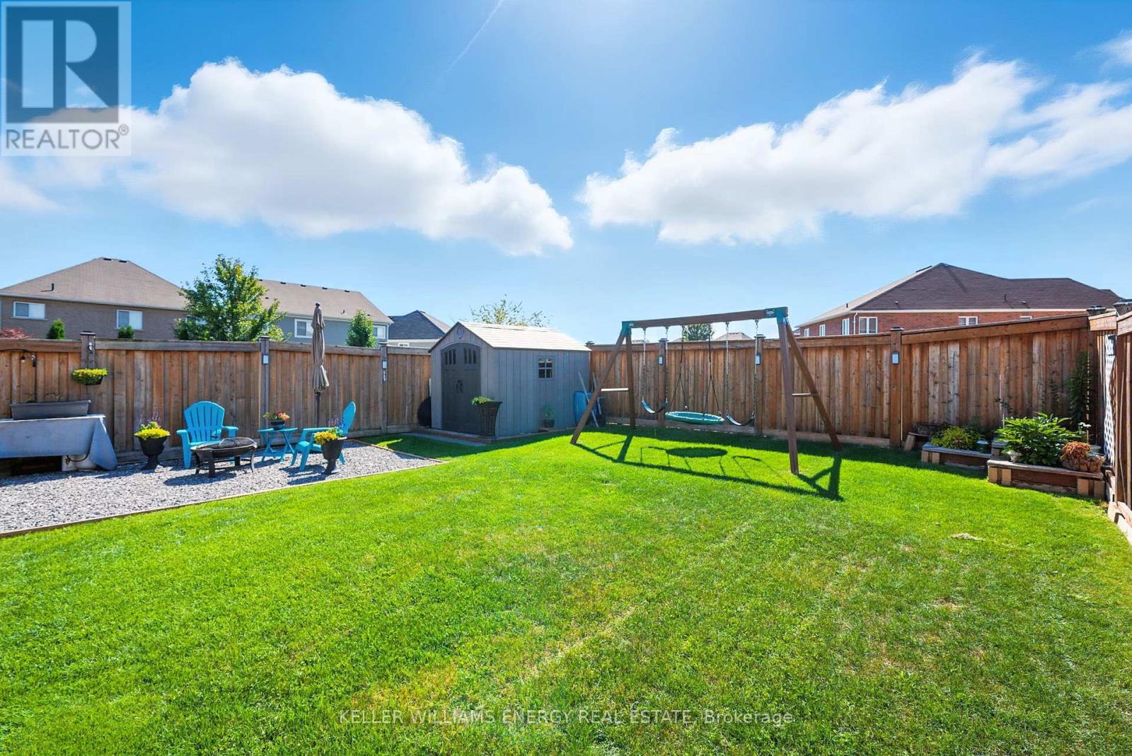 Photo 32 of 1990 Hunking Drive, Oshawa ON