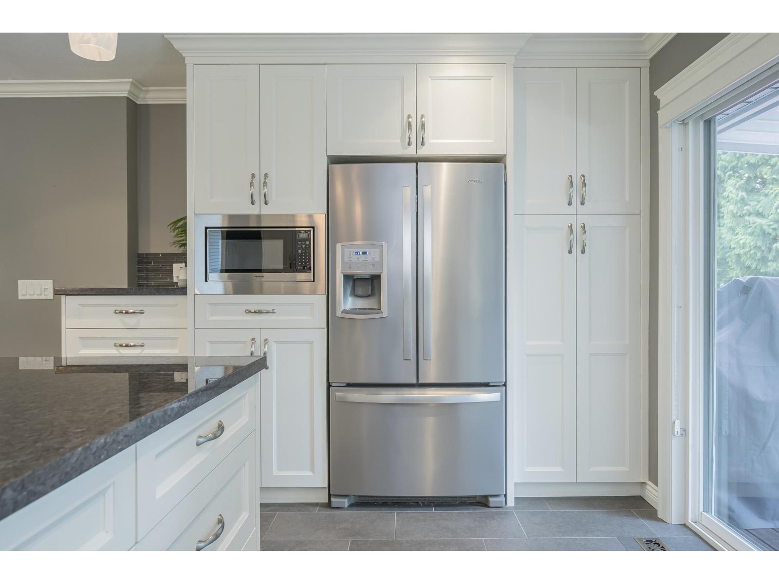 Photo 14 of 21242 94 B Avenue, Langley BC