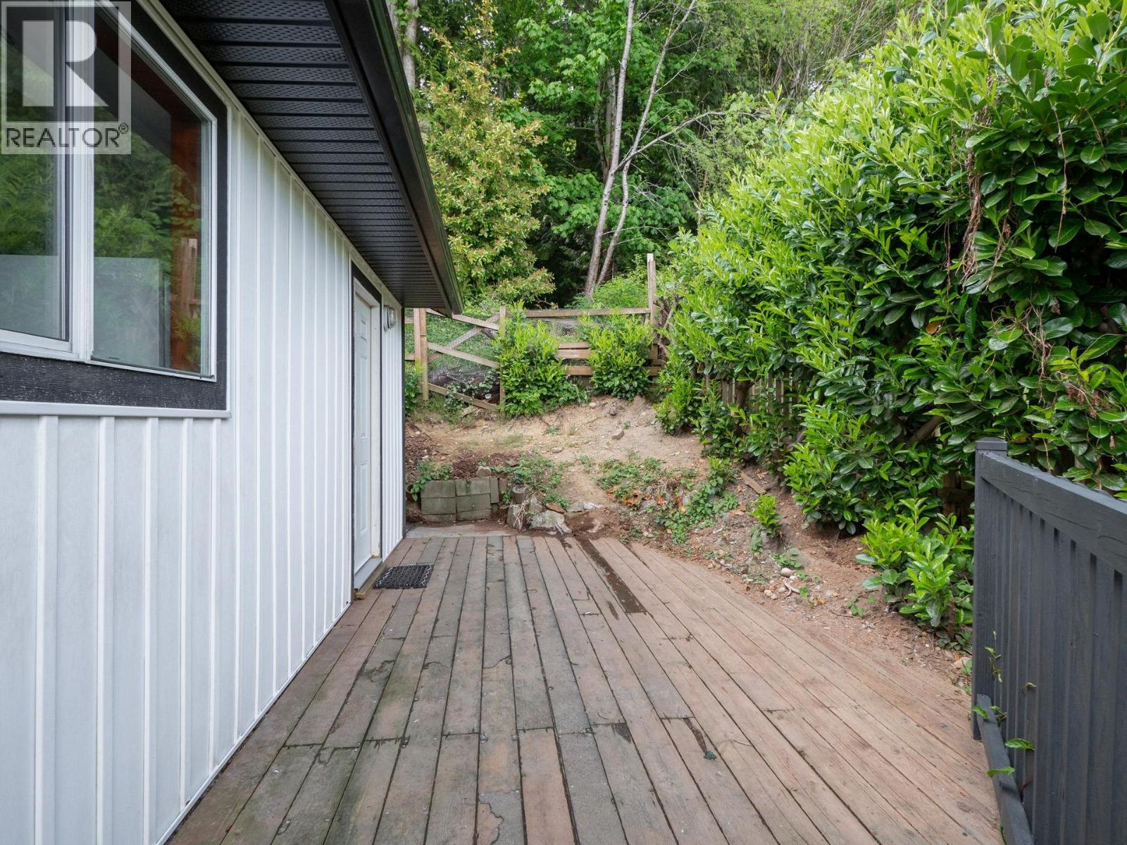 642 GOWER POINT ROAD, Gibsons