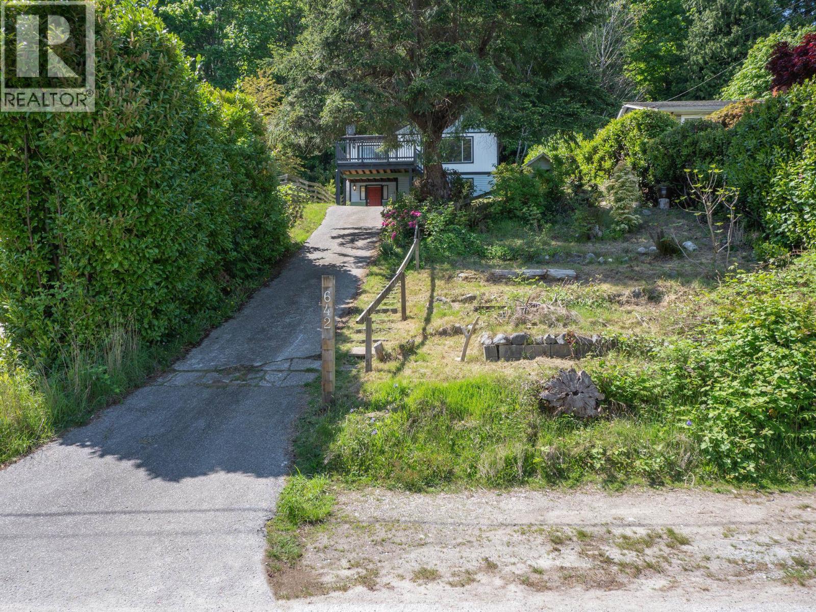 642 GOWER POINT ROAD, Gibsons
