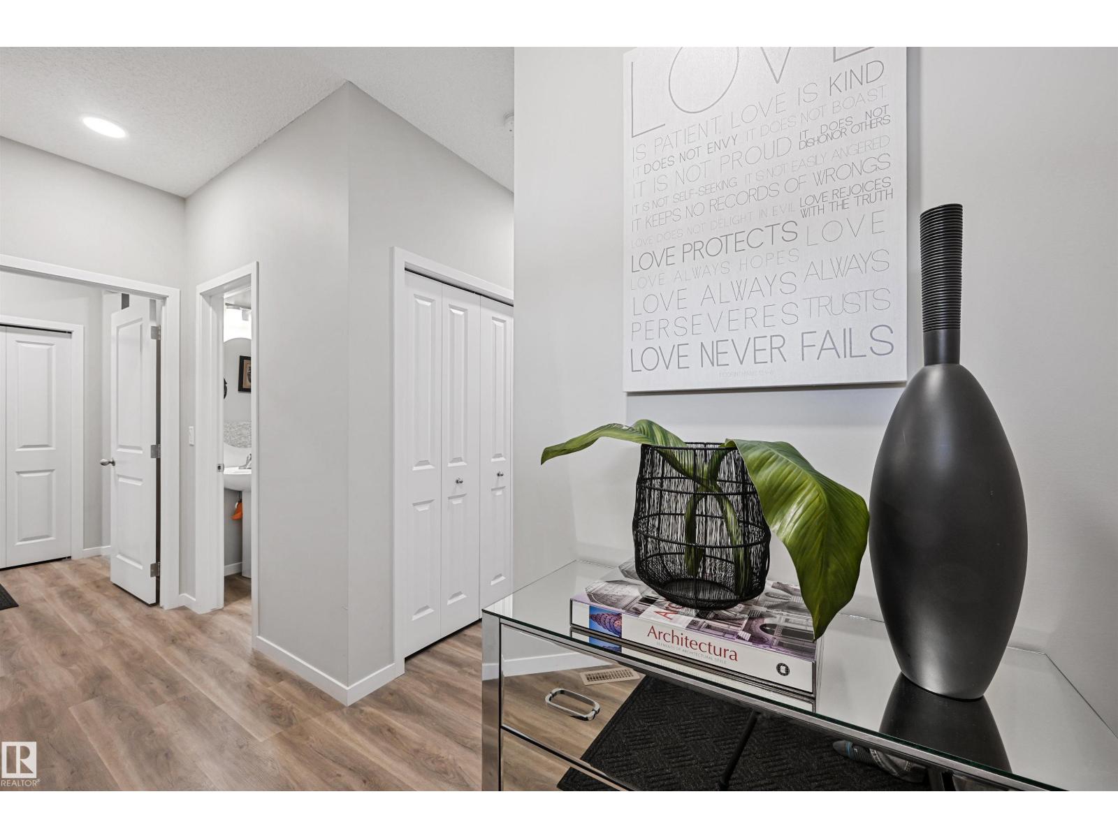 Photo 2 of 1914 159 St Sw, Edmonton AB