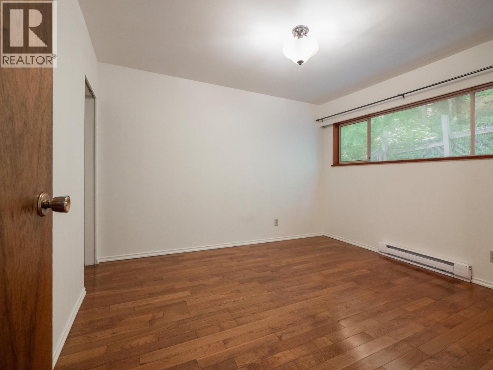 642 GOWER POINT ROAD, Gibsons