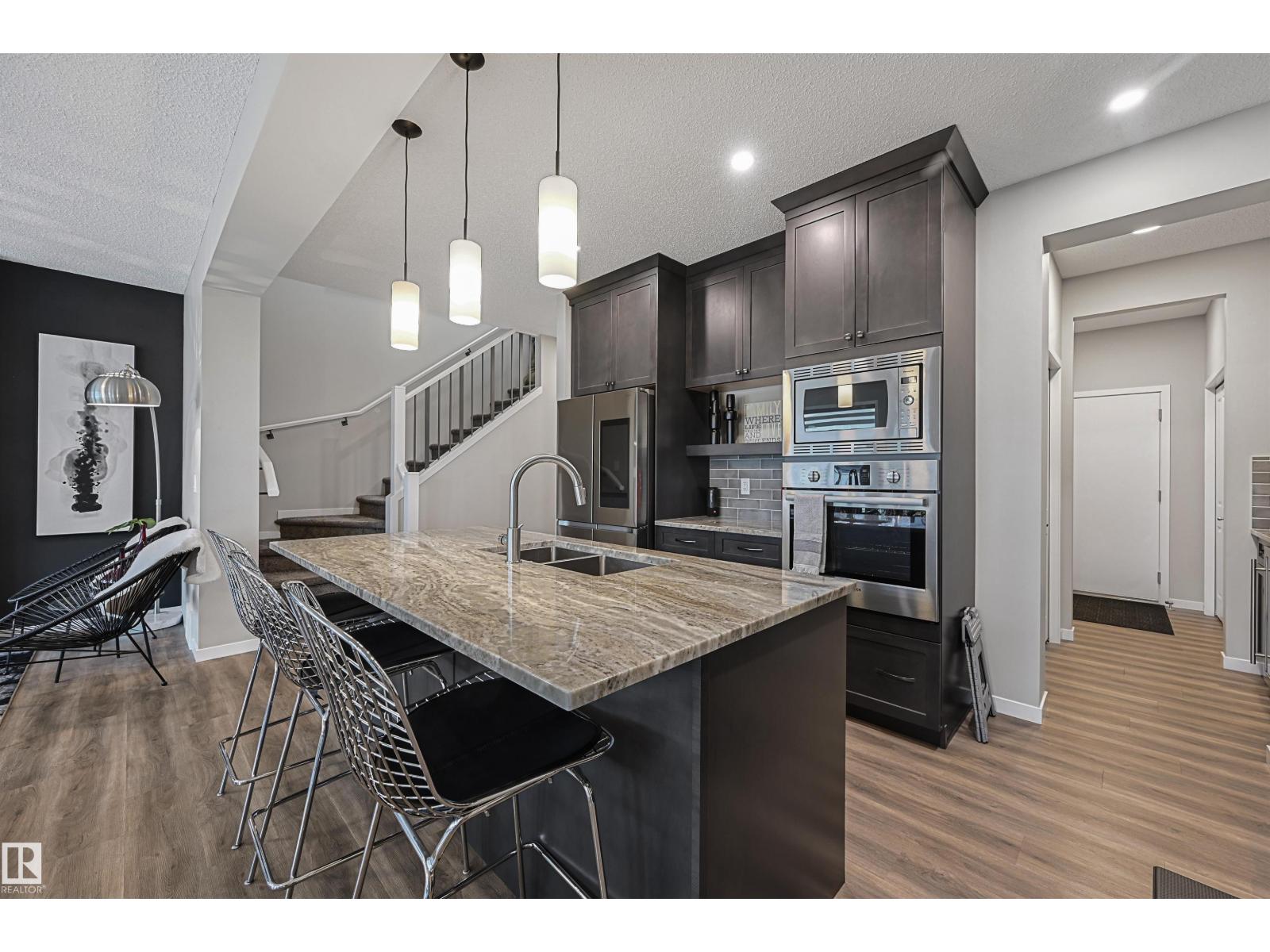 Photo 10 of 1914 159 St Sw, Edmonton AB
