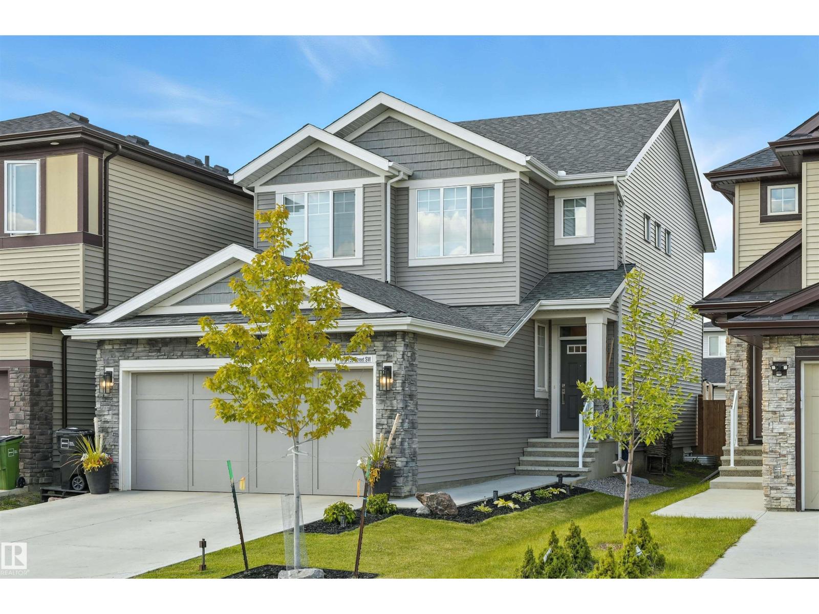 Photo 1 of 1914 159 St Sw, Edmonton AB