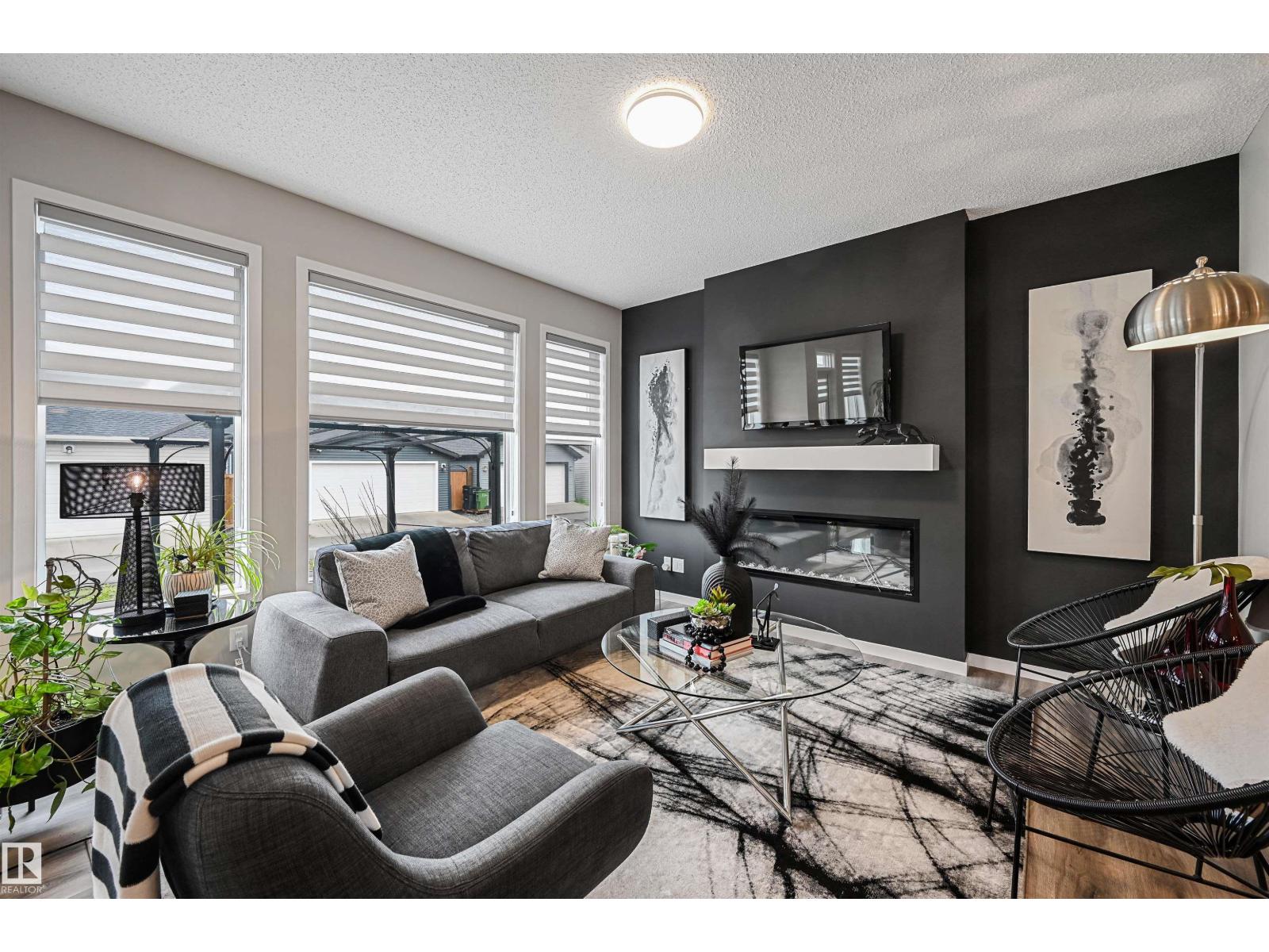 Photo 4 of 1914 159 St Sw, Edmonton AB