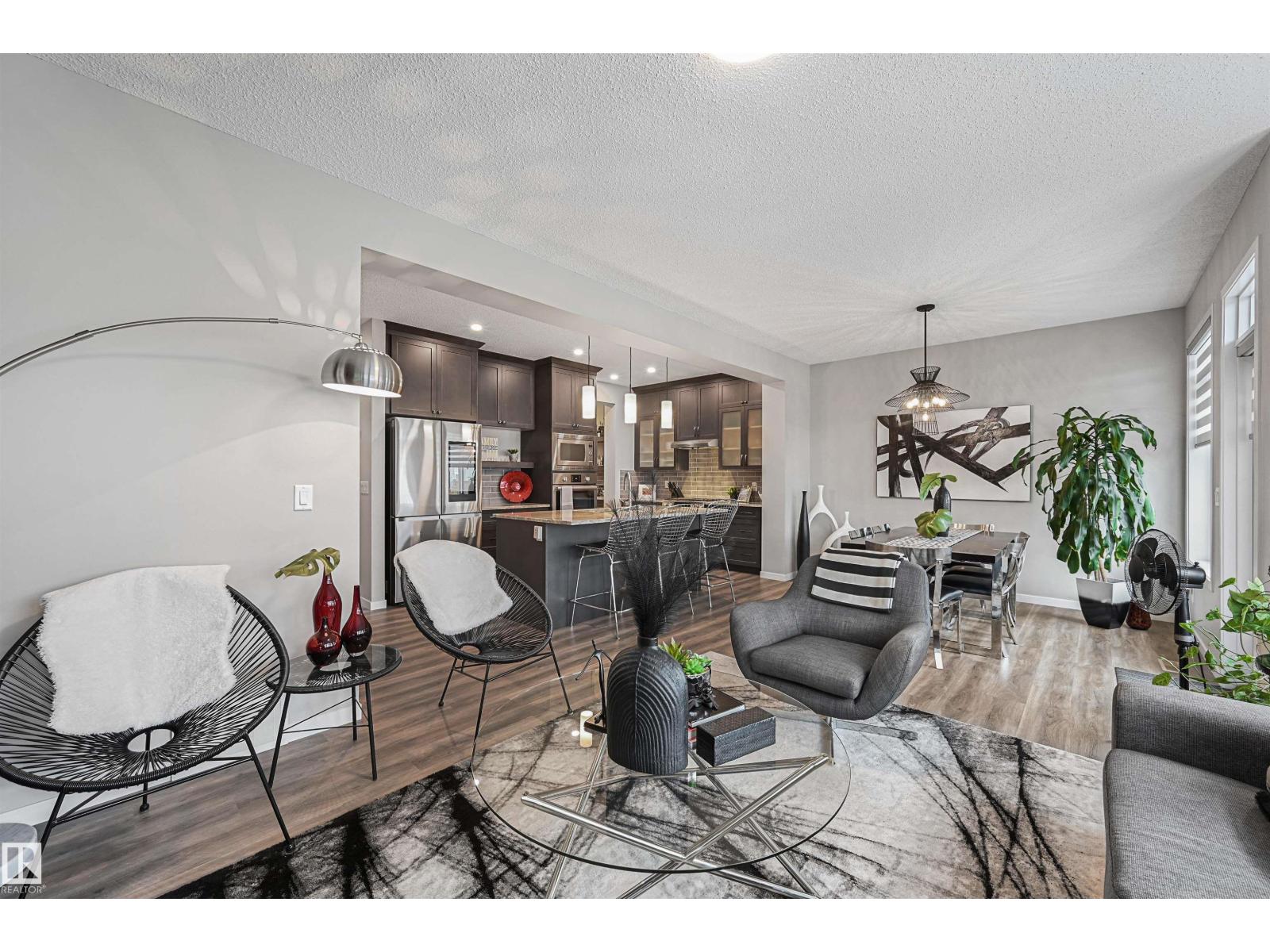 Photo 5 of 1914 159 St Sw, Edmonton AB