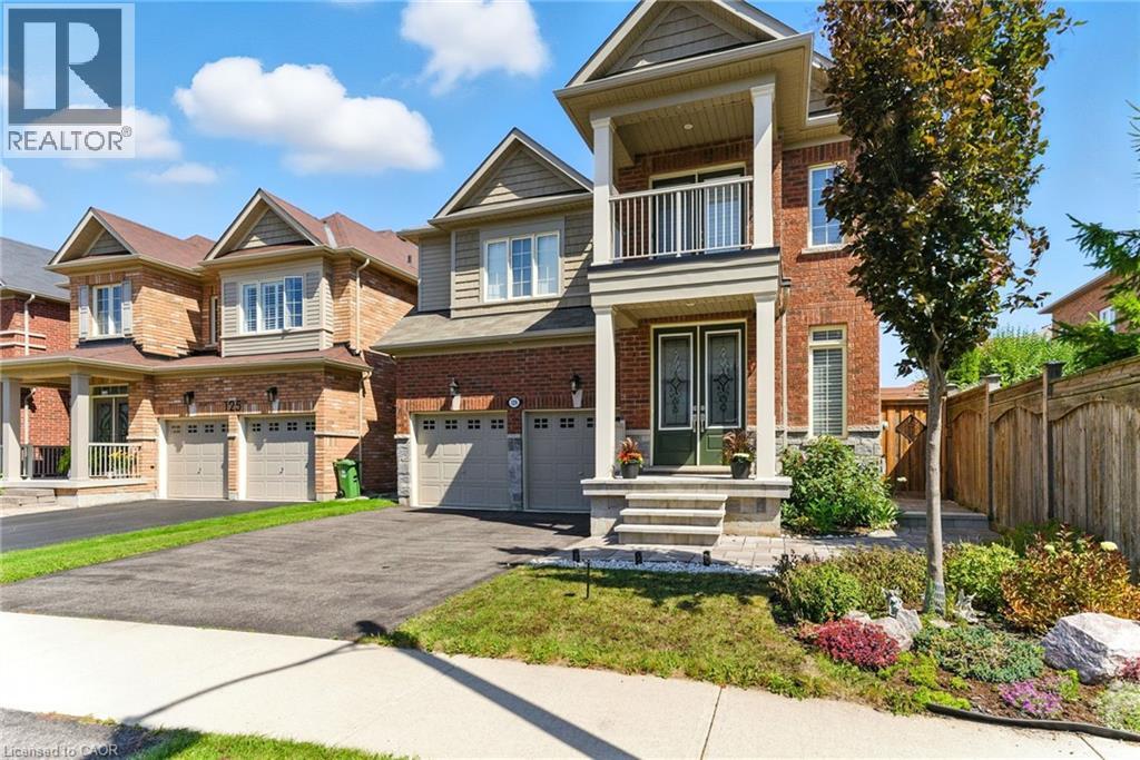 Photo 3 of 129 Fingland Crescent, Waterdown ON