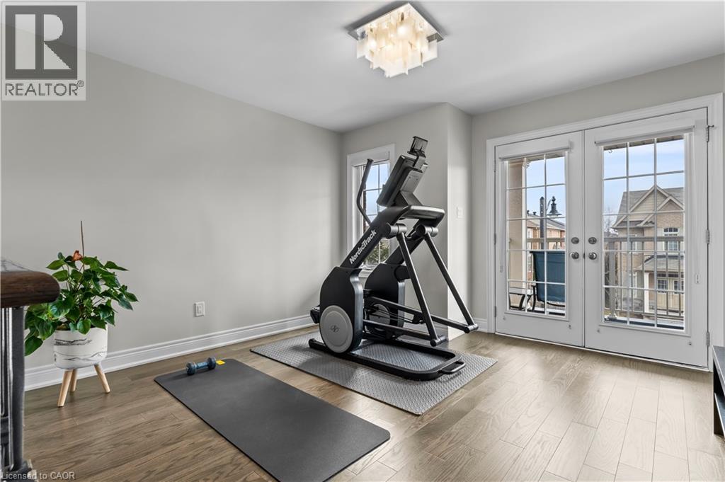 Photo 23 of 129 Fingland Crescent, Waterdown ON