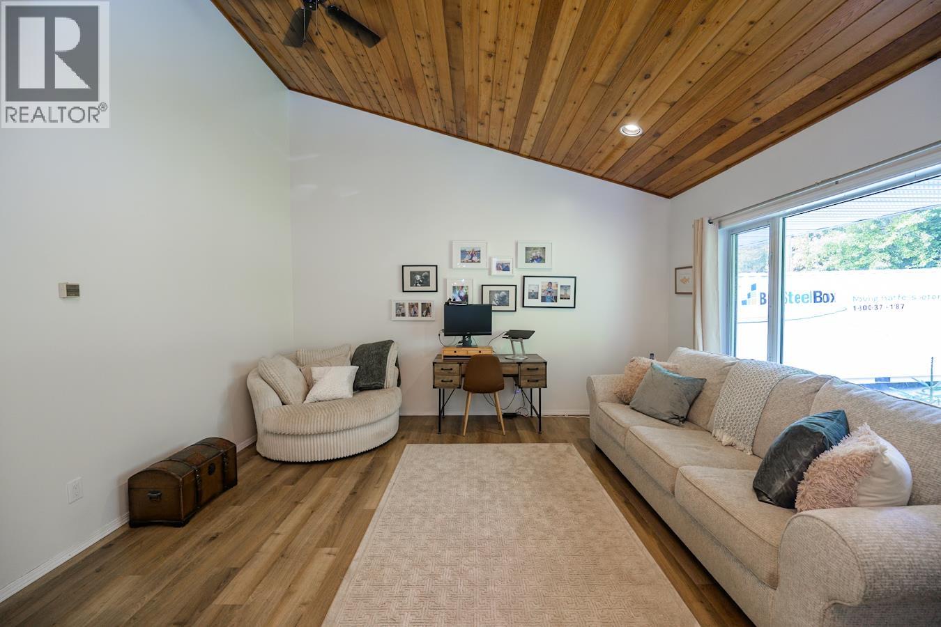 Photo 7 of 3917 Gilbert Drive, Prince George BC