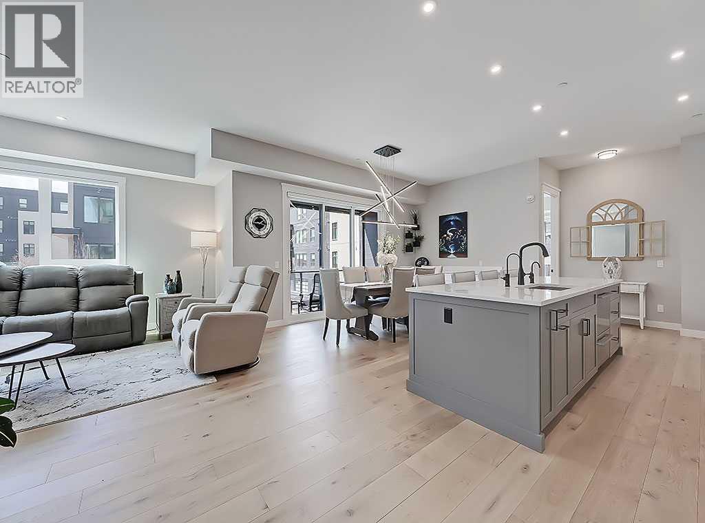 Photo 10 of 201 135 Lebel Crescent Nw, Calgary AB