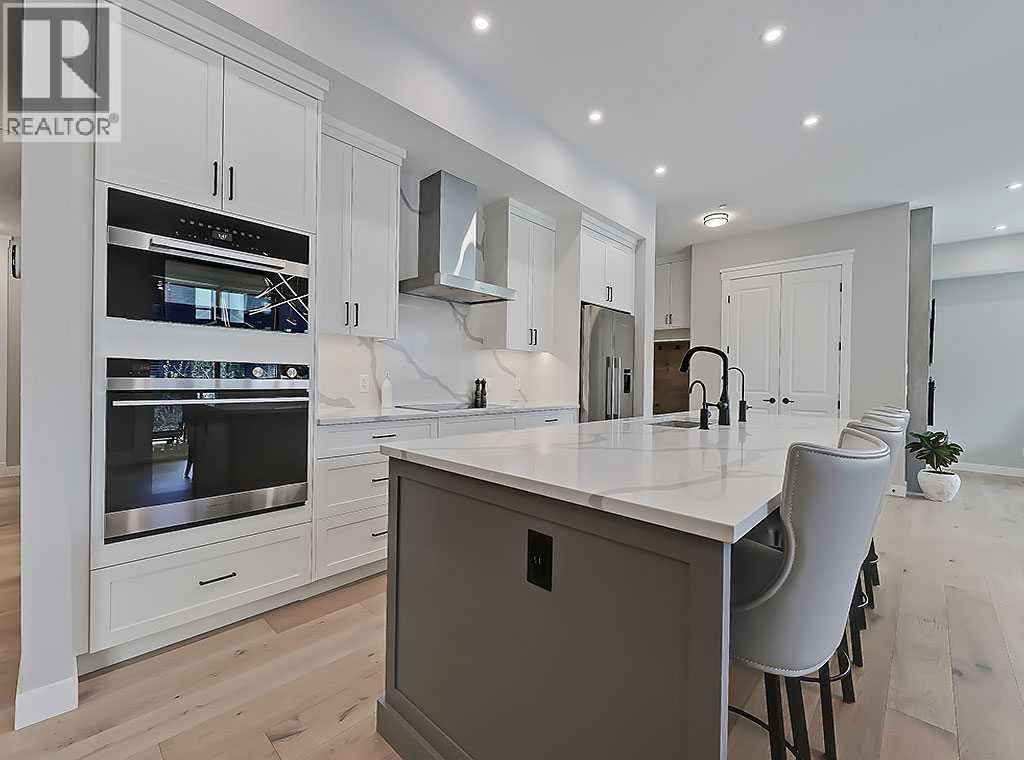 Photo 5 of 201 135 Lebel Crescent Nw, Calgary AB