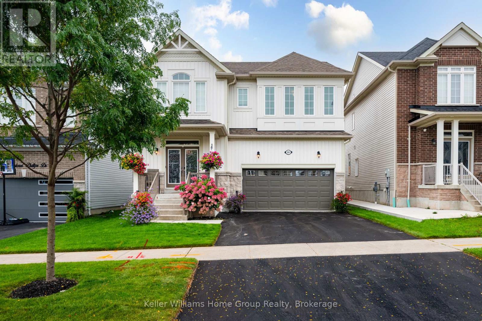 Photo 2 of 357 Col Phillips Drive, Shelburne ON