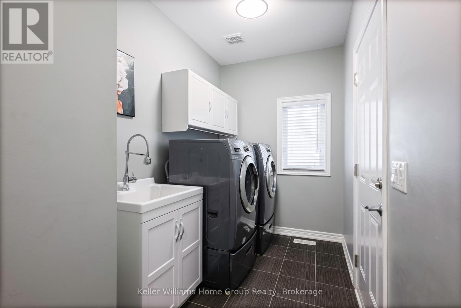 Photo 20 of 357 Col Phillips Drive, Shelburne ON