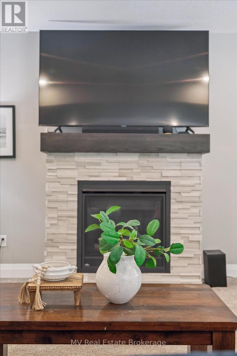 Photo 33 of 217 B East Mill Street, Centre Wellington ON