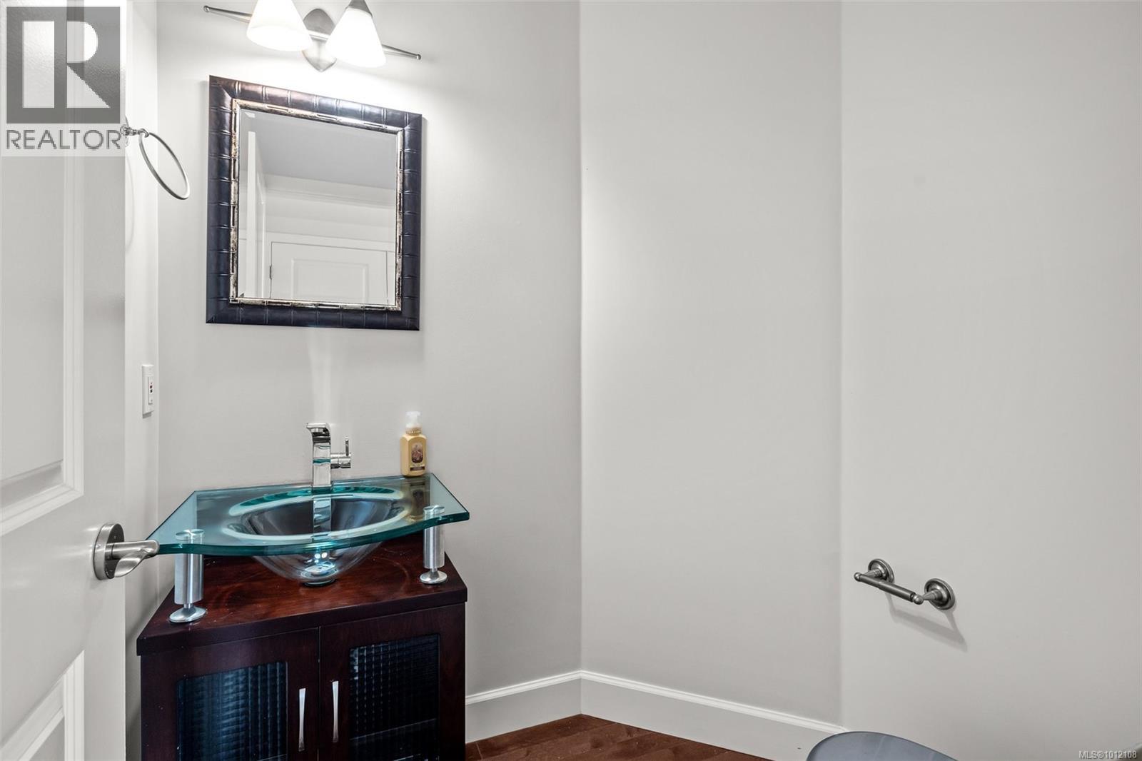  2393 Sunriver Way, Sooke