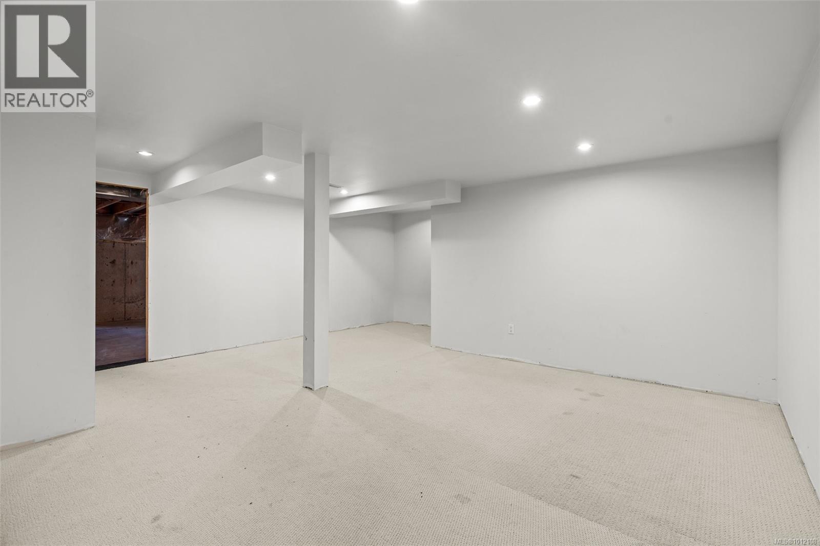  2393 Sunriver Way, Sooke
