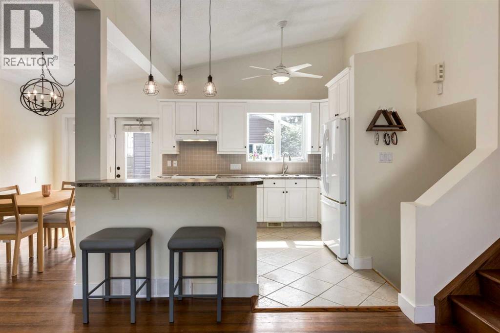 Photo 11 of 503 Athlone Road Se, Calgary AB