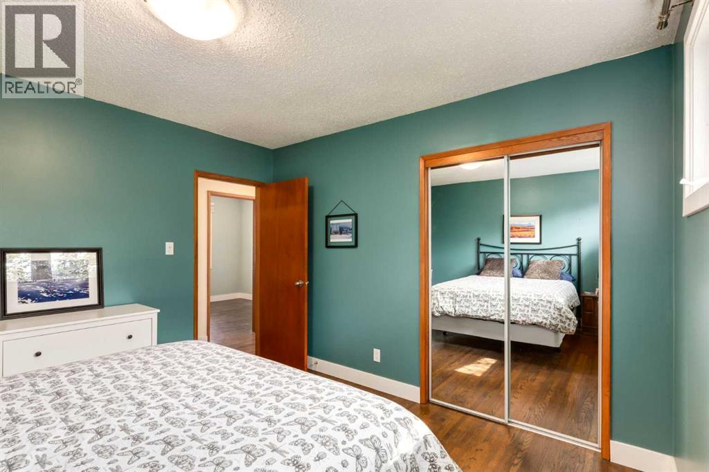 Photo 25 of 503 Athlone Road Se, Calgary AB