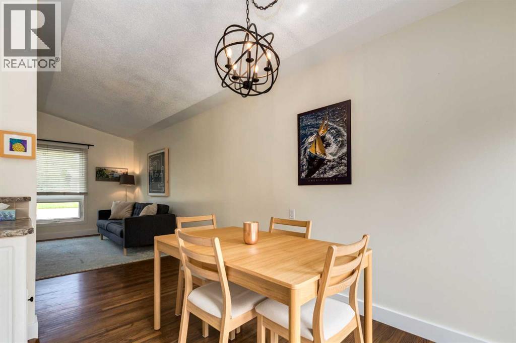 Photo 18 of 503 Athlone Road Se, Calgary AB