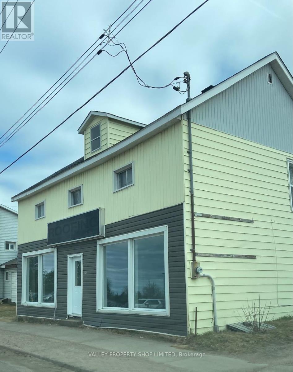 Photo 1 of 472 Pembroke Street E, Pembroke ON