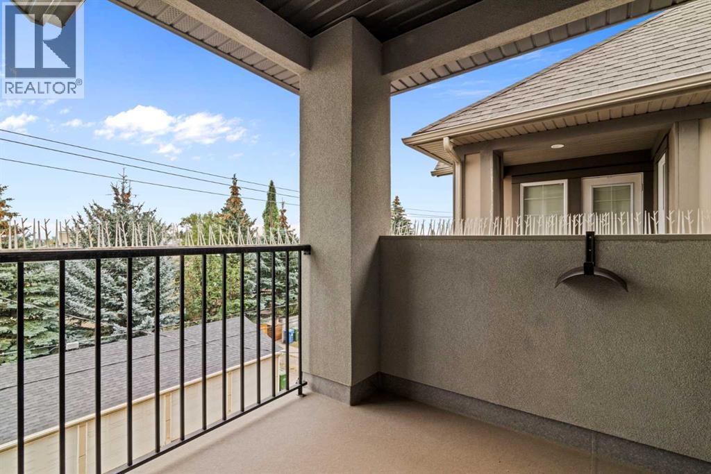 Photo 21 of 4 2428 30 Street Sw, Calgary AB