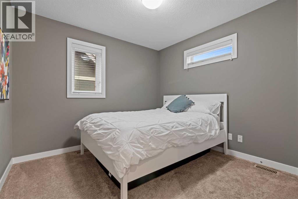 Photo 24 of 4 2428 30 Street Sw, Calgary AB