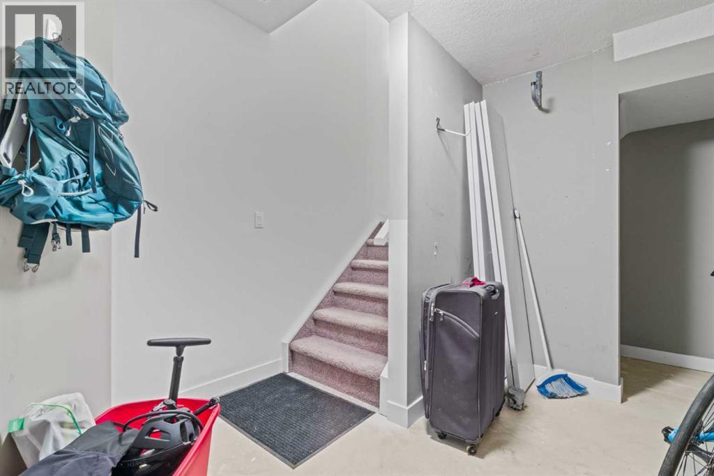 Photo 27 of 4 2428 30 Street Sw, Calgary AB