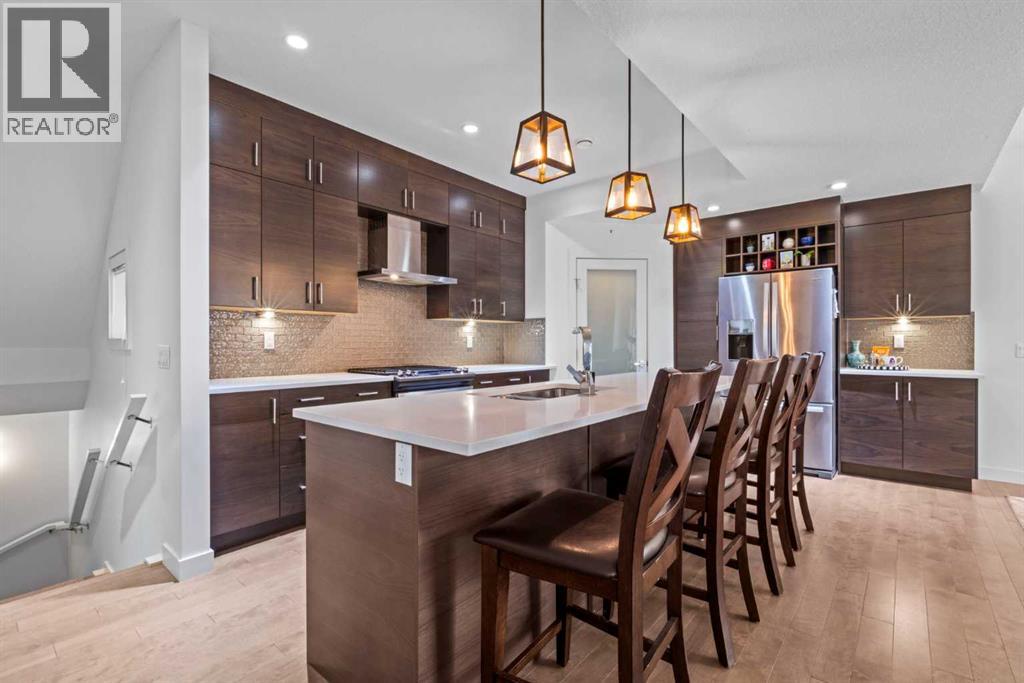 Photo 7 of 4 2428 30 Street Sw, Calgary AB