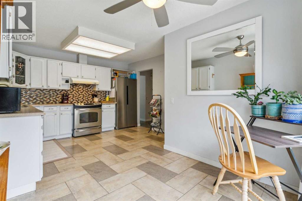 Photo 9 of 732 Whitemont Drive Ne, Calgary AB
