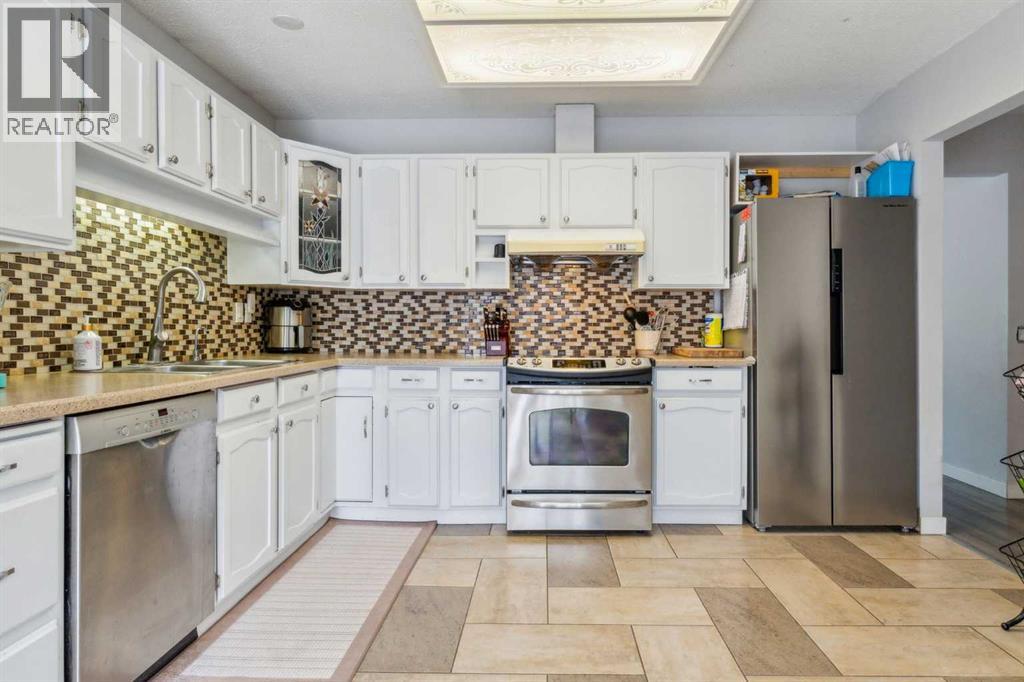 Photo 7 of 732 Whitemont Drive Ne, Calgary AB