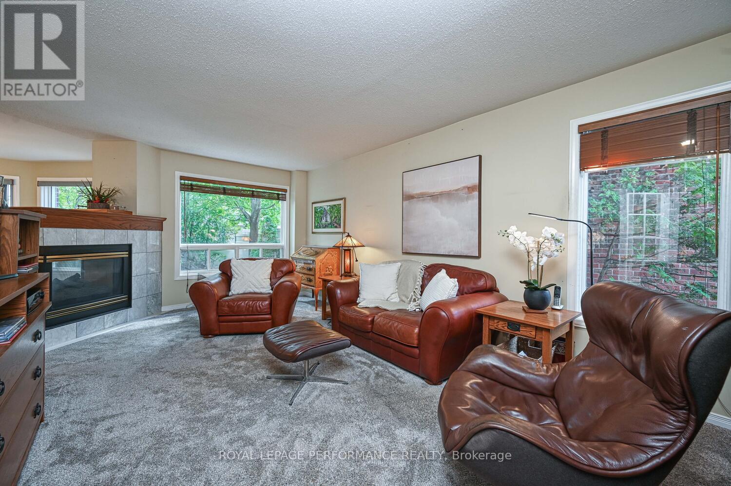Photo 11 of 3026 Sable Ridge Drive, Ottawa ON