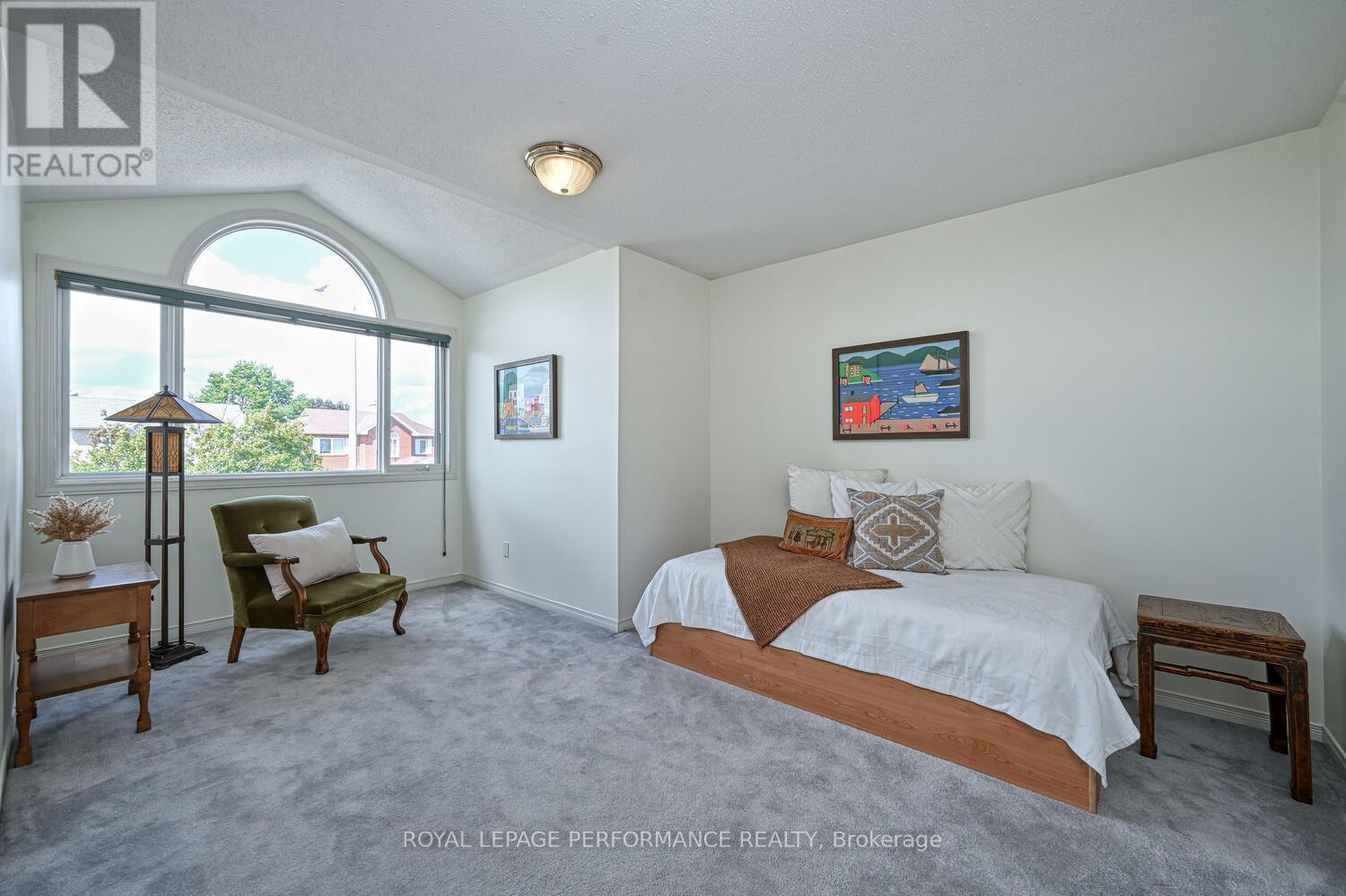 Photo 25 of 3026 Sable Ridge Drive, Ottawa ON