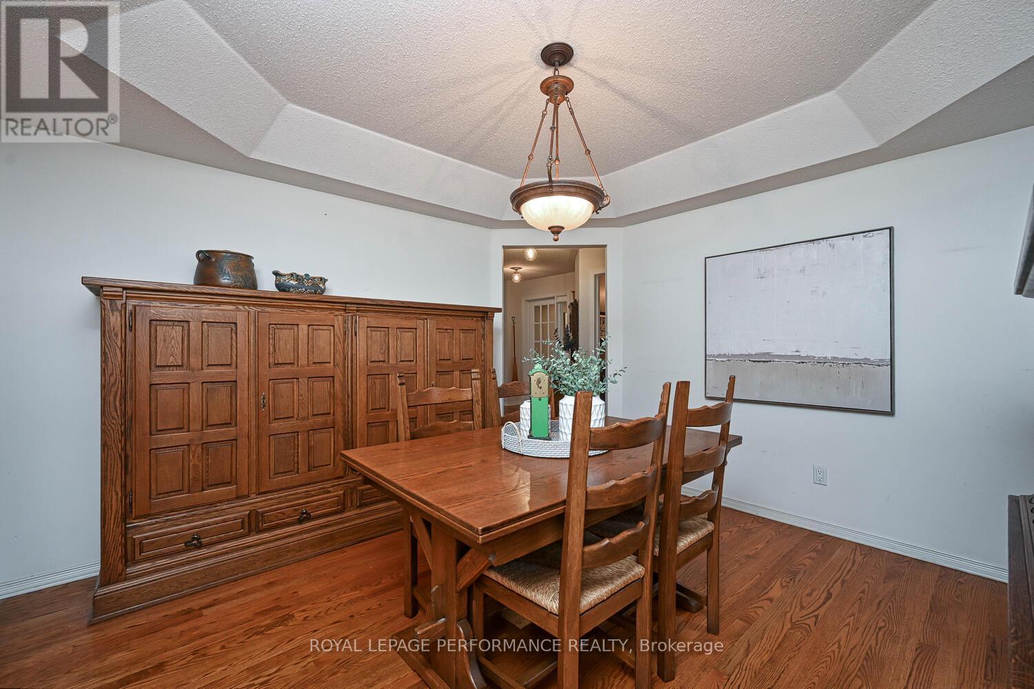 Photo 8 of 3026 Sable Ridge Drive, Ottawa ON