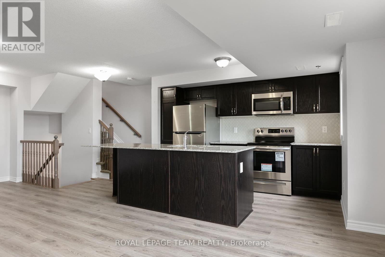 Photo 7 of 75 563 Ozawa Private, Ottawa ON