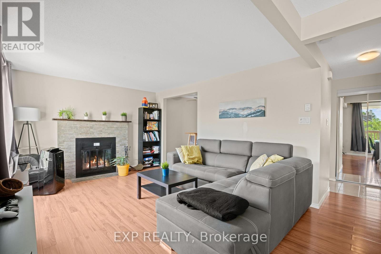 Photo 12 of 77 B 754 St Andre Drive, Ottawa ON